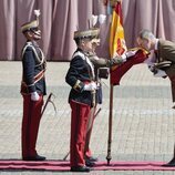 El Rey Felipe jura bandera en su 40 aniversario en Zaragoza