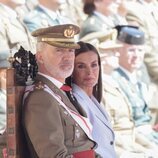 Los Reyes Felipe y Letizia en el acto del 40 aniversario de la jura de bandera del monarca