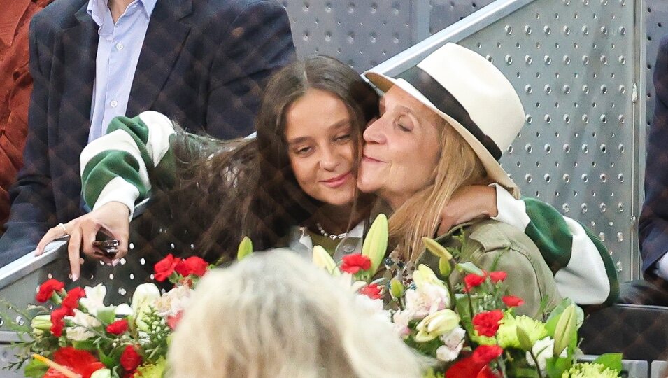 Victoria Federica, muy cariñosa con la Infanta Elena en el Mutua Madrid Open de Tenis 2024