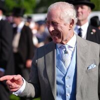 El Rey Carlos III en una garden party