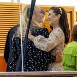 Mette-Marit de Noruega y Mary de Dinamarca, muy cómplices en el Dannebrog