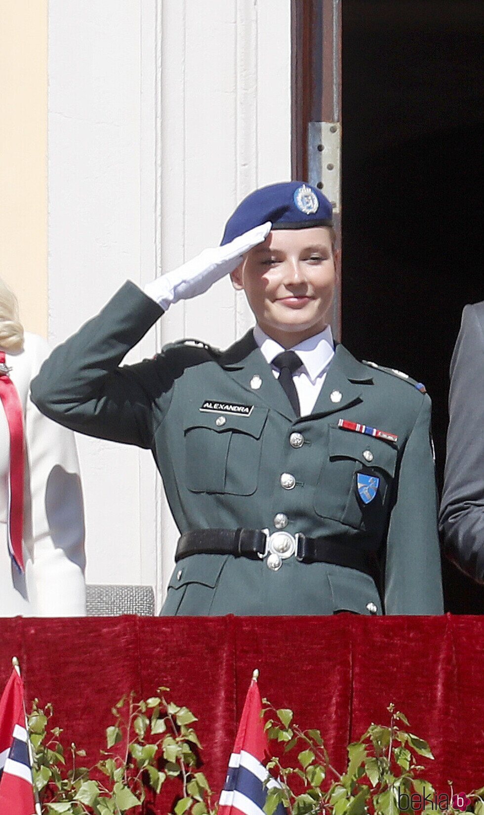 Ingrid Alexandra de Noruega con uniforme militar en el Día Nacional de Noruega 2024