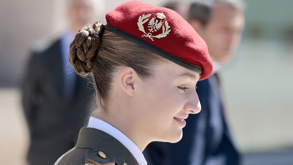 La Princesa Leonor, muy emocionada en la entrega de la Medalla de Aragón