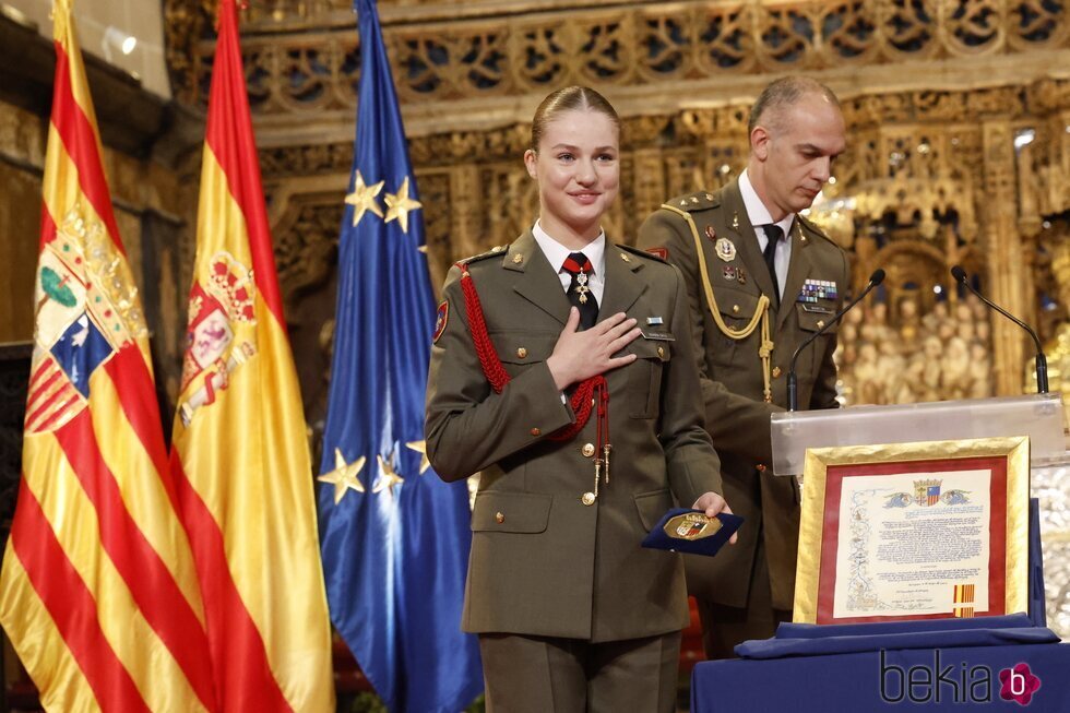 La Princesa Leonor, agradecida en la entrega de la Medalla de Aragón