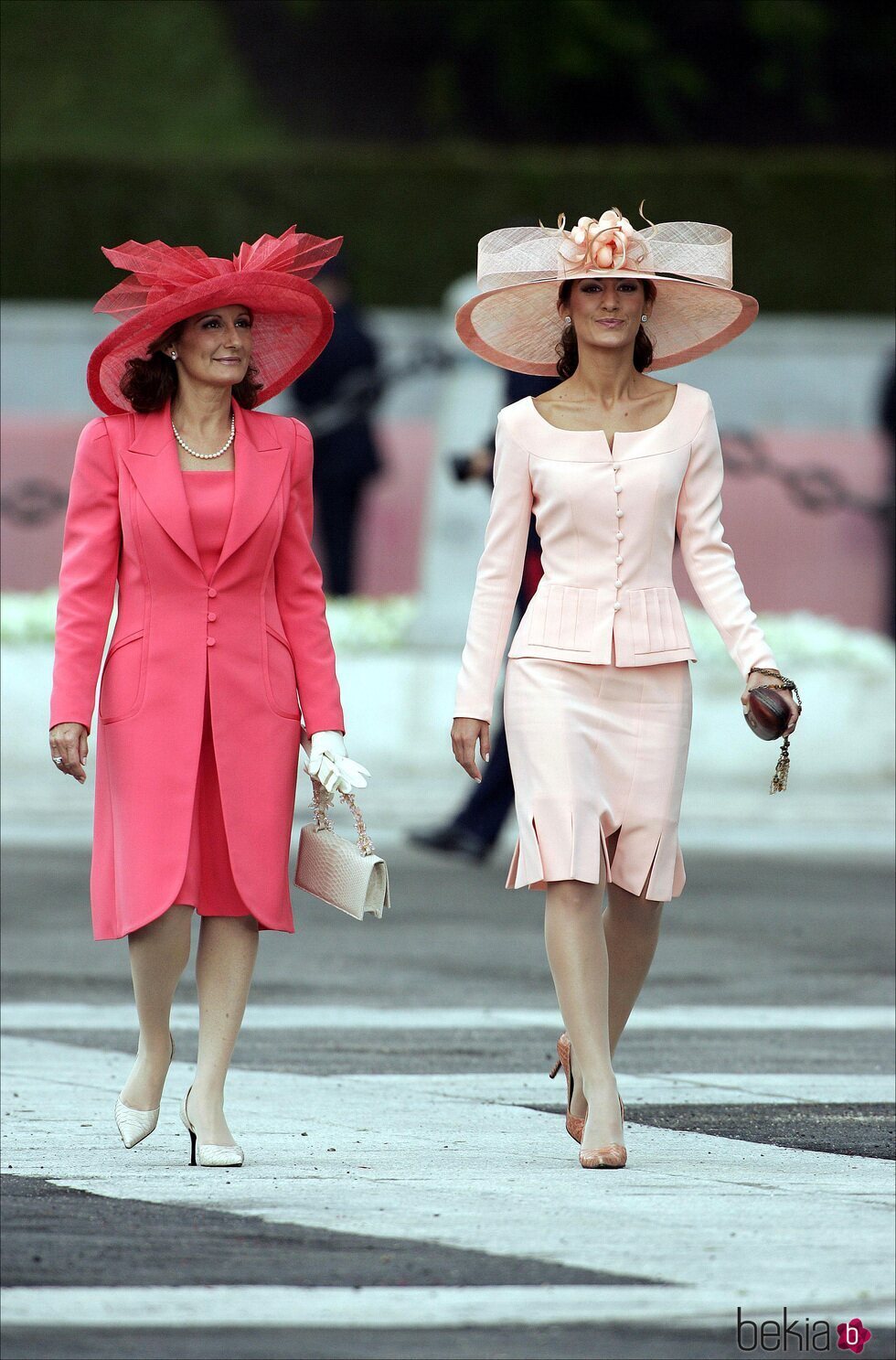 Paloma Rocasolano y Telma Ortiz en la boda de Felipe y Letizia