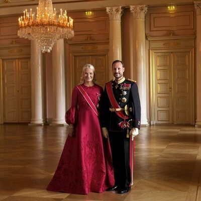 Fotos oficiales de gala de Haakon y Mette-Marit de Noruega