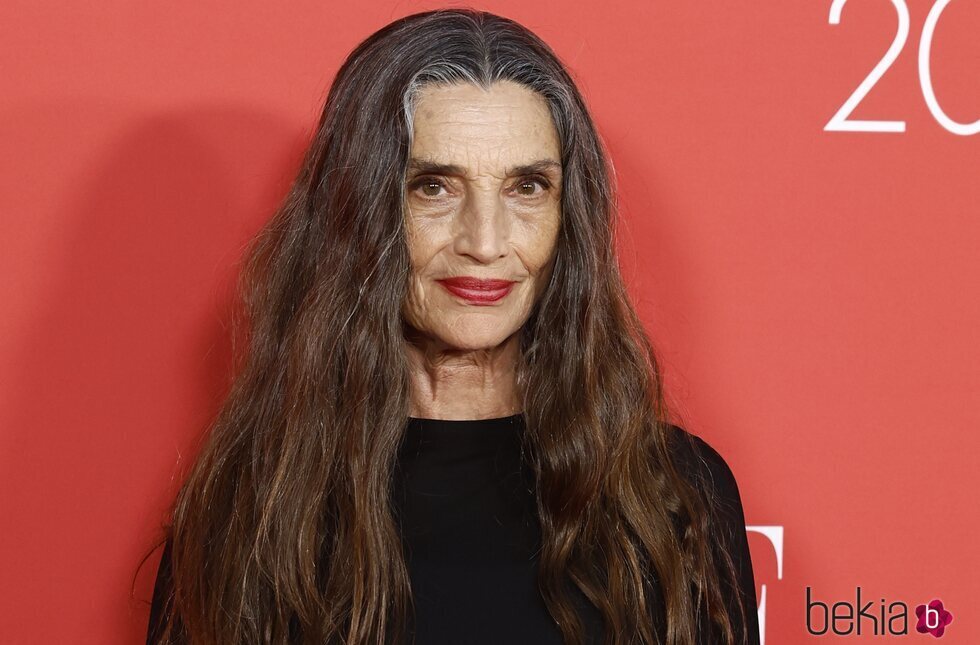 Ángela Molina en la alfombra roja de los ELLE Style Awards 2024