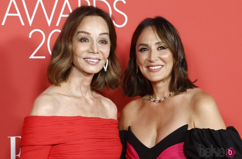 Isabel Preysler y Tamara Falcó en la alfombra roja de los ELLE Style Awards 2024