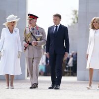 Los Reyes Carlos y Camilla y los Macron en el 80 aniversario del Desembarco de Normandía