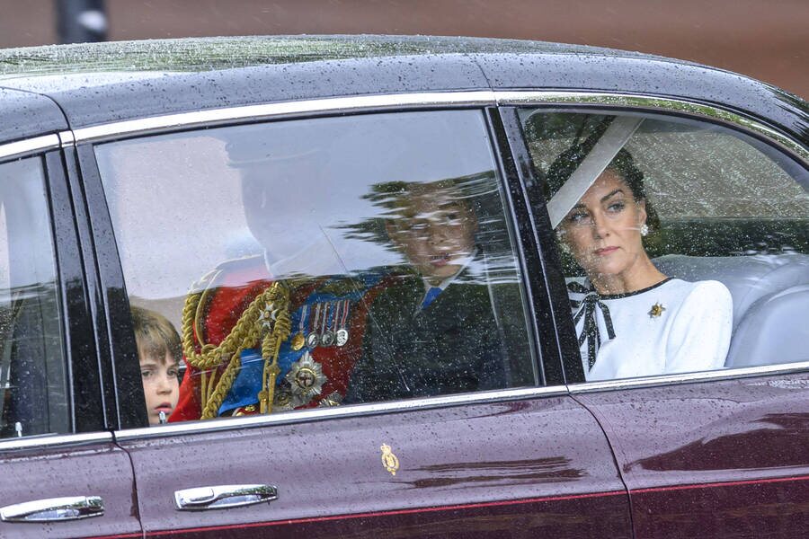 Kate Middleton y los Príncipies Guillermo y George llegando a Buckingham Palace para el Trooping the Colour 2024