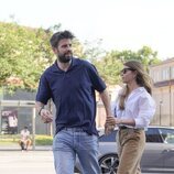 Gerard Piqué y Clara Chía, muy unidos de camino a declarar en un juzgado