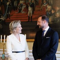 Los primos Astrid de Bélgica y Haakon de Noruega en el Palacio Real de Oslo