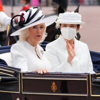 La Reina Camilla y Masako de Japón en carruaje en la bienvenida a los Emperadores de Japón por su Visita de Estado a Reino Unido