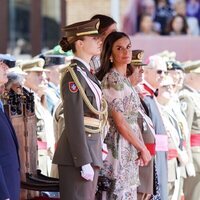 La Reina Letizia mira orgullosa a la Princesa Leonor en el nombramiento de la Princesa Leonor como Dama Alférez Cadete del Ejército de Tierra