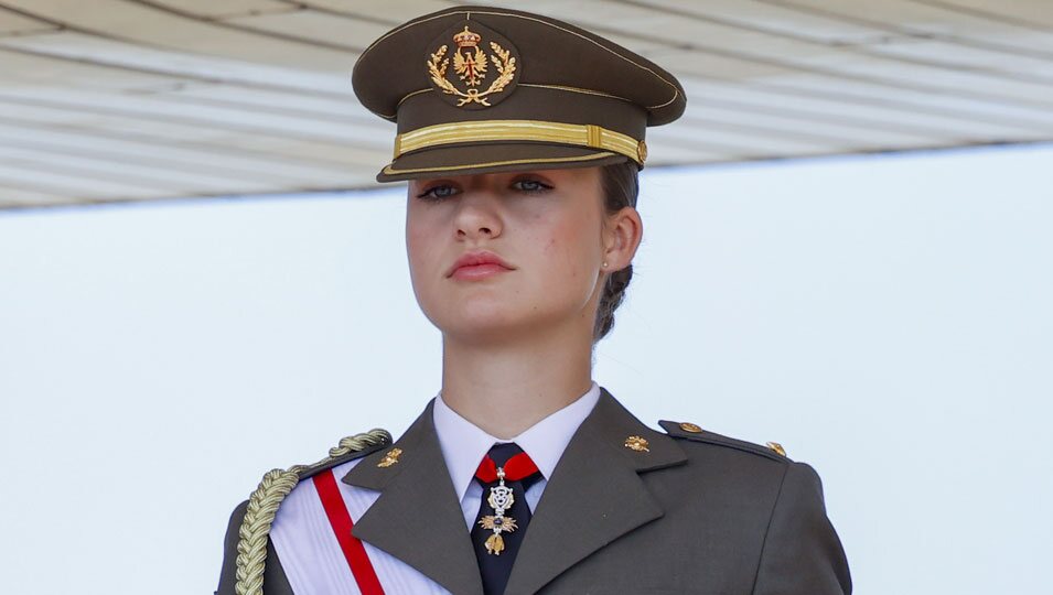 La Princesa Leonor en su primer acto como Dama Alférez Cadete entrega de Despachos en la Academia General Básica de Suboficiales de Talarn