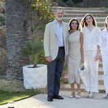 Los Reyes Felipe y Letizia, Leonor y Sofía en el encuentro con los ganadores de ediciones anteriores de los Premios Princesa de Girona 