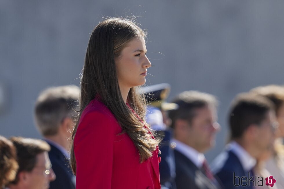 La Princesa Leonor en su despedida con honores en Barajas por su viaje oficial a Portugal