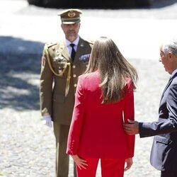 Marcelo Rebelo de Sousa coge del brazo a la Princesa Leonor en su primer viaje oficial a Portugal