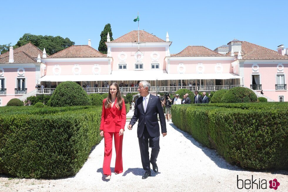 La Princesa Leonor y el Presidente de Portugal en el Palacio de Belém en el primer viaje oficial de la Princesa Leonor a Portugal