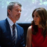 Los Reyes Federico y Mary de Dinamarca en la inauguración del pabellón danés en París