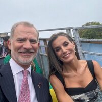 Los Reyes Felipe y Letizia comparten un selfie de la Ceremonia Inaugural de los JJOO 2024