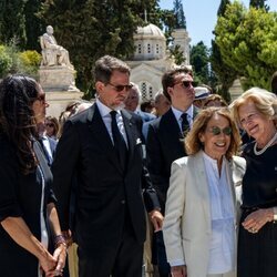 Marina Karella y Ana María de Grecia en el funeral de Miguel de Grecia