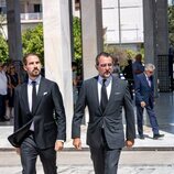 Philippos de Grecia y Nicolás de Grecia en el funeral de Miguel de Grecia 