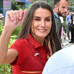 La Reina Letizia saludando en los Juegos Olímpicos de París 2024