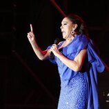 Isabel Pantoja cantando en su concierto en Castellón de su Gira 50 Aniversario