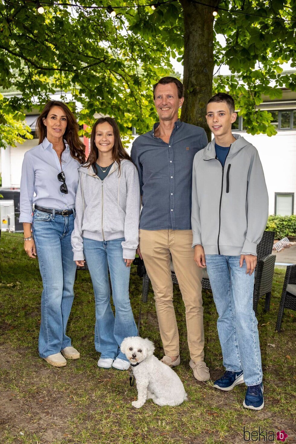 Joaquín y Marie de Dinamarca y sus hijos Henrik y Athena en el Gran Premio Histórico de Copenhague 2024