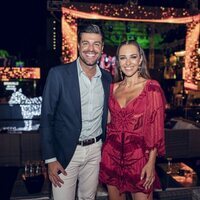 Paula Echevarría con Miguel Torres en su 47 cumpleaños en Starlite Marbella 2024