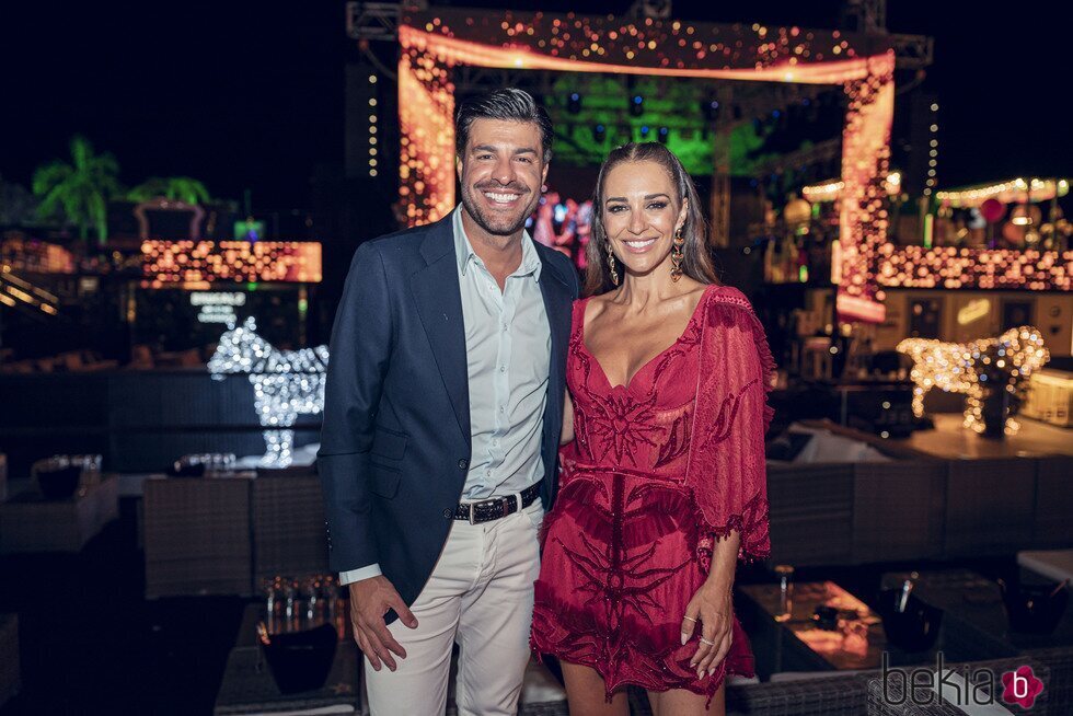 Paula Echevarría con Miguel Torres en su 47 cumpleaños en Starlite Marbella 2024