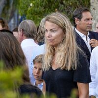 Carla Goyanes en el funeral de su padre, Carlos Goyanes