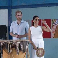 El Príncipe Harry y Meghan Markle durante su visita al pueblo de San Basilio de Palenque en Colombia