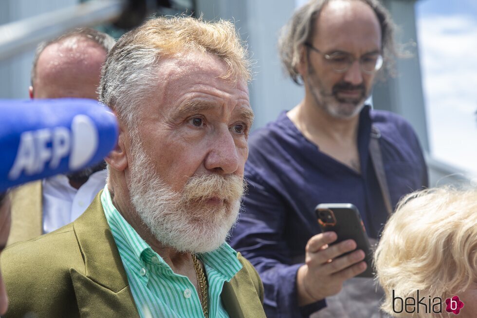 Marcos García Montes saliendo del Tribunal Provincial de Koh Samui tras conocer la condena de Daniel Sancho