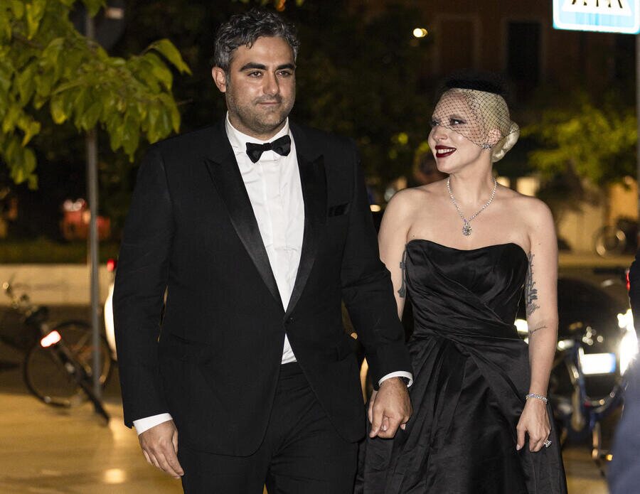 Lady Gaga y Michael Polansky pasean su amor por el Festival de Cine de Venecia 2024