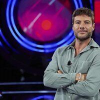 Alessandro Livi posando en la primera gala de 'Gran Hermano 2024'