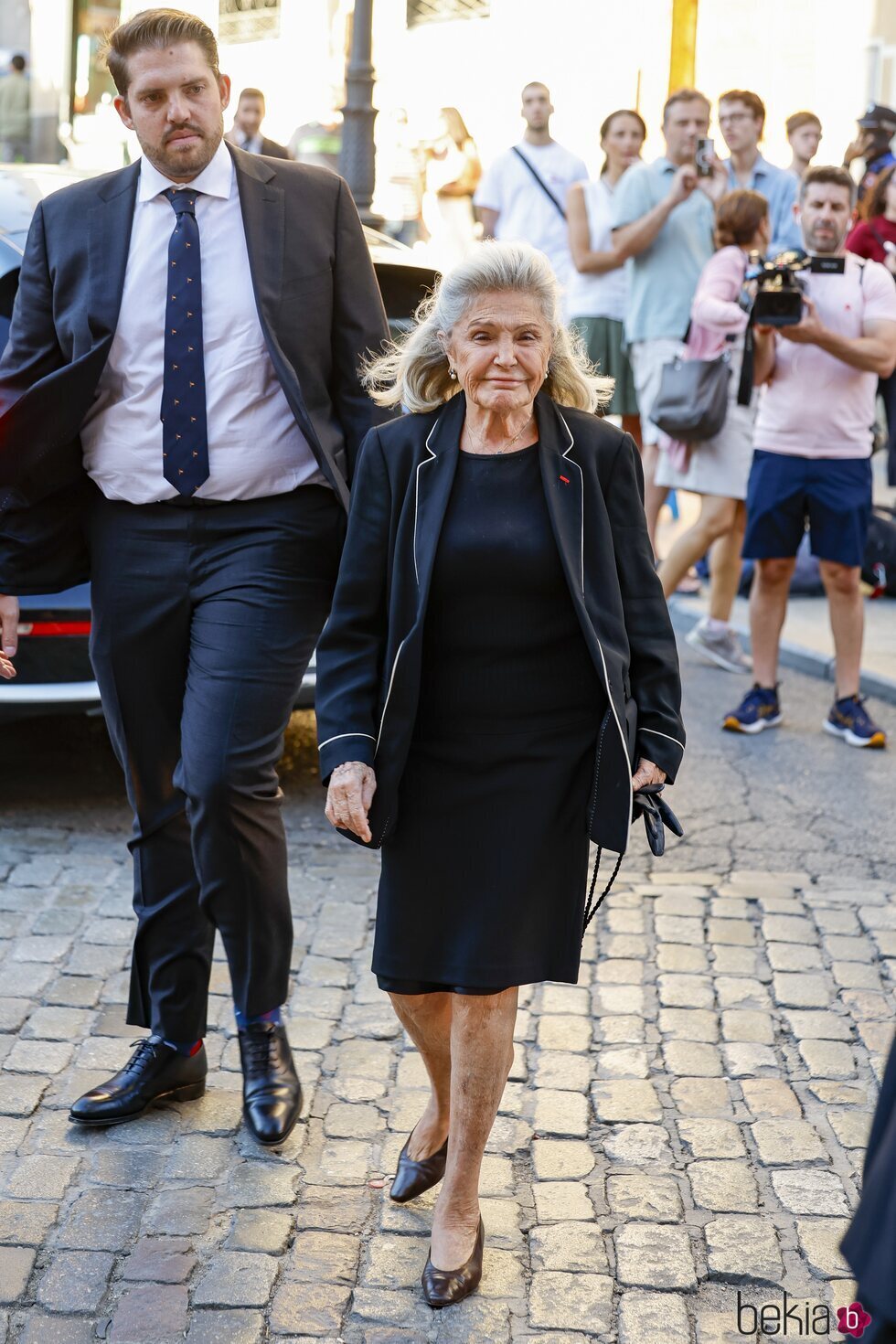 Beatriz de Orleans en el funeral de Juan Gómez-Acebo