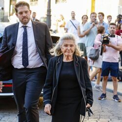 Beatriz de Orleans en el funeral de Juan Gómez-Acebo