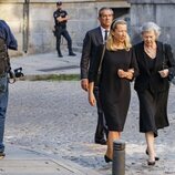 Ana de Orleans, Cristina de Borbón-Dos Sicilias y Pedro López-Quesada en el funeral de Juan Gómez-Acebo