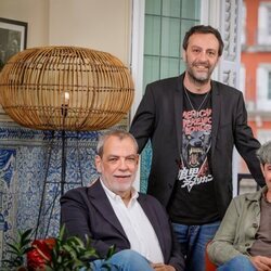 Jorge Díaz, Agustín Martínez y Antonio Mercero en la presentación de su novela 'El Clan'