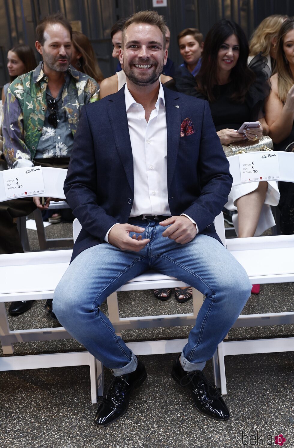 José María Almoguera posa en el front row del desfile de Félix Ramiro