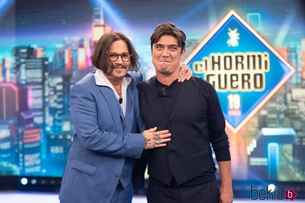 Johnny Depp y Riccardo Scamarcio en 'El Hormiguero'