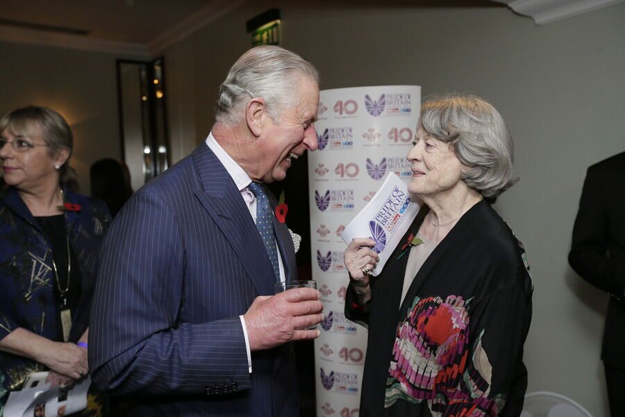 El Rey Carlos III y Maggie Smith en The Pride of Britain Awards 2016