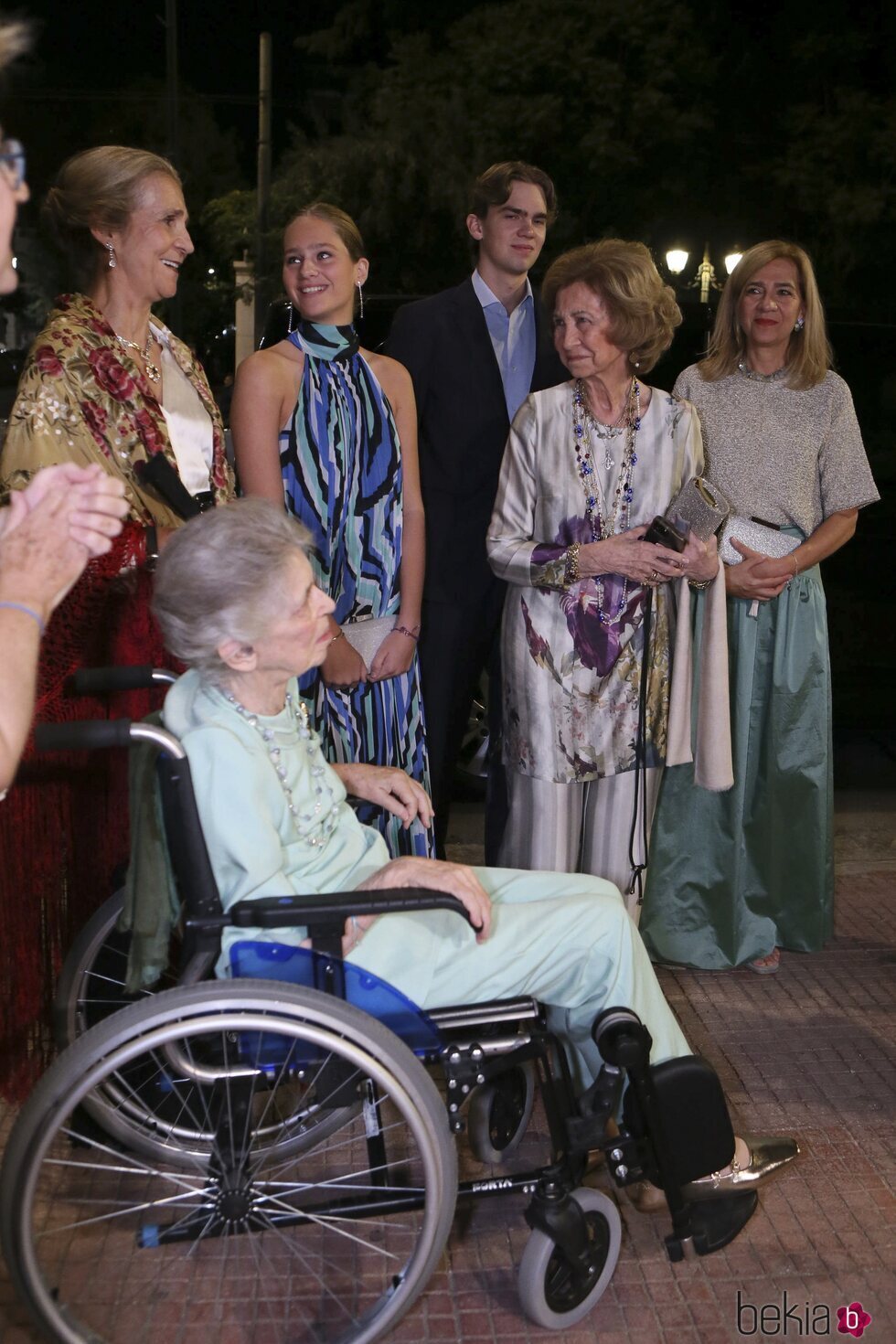 La Reina Sofía, las Infantas Elena y Cristina, Miguel e Irene Urdangarin e Irene de Grecia en la cena previa a la boda de Theodora de Grecia y Matthew Kuma