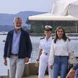 Los Reyes Felipe y Letizia y la Princesa Leonor tras un almuerzo en Carril, Vilagarcía de Arousa