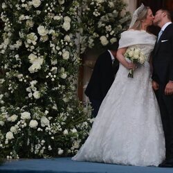 El beso de Theodora de Grecia y Matthew Kumar en su boda