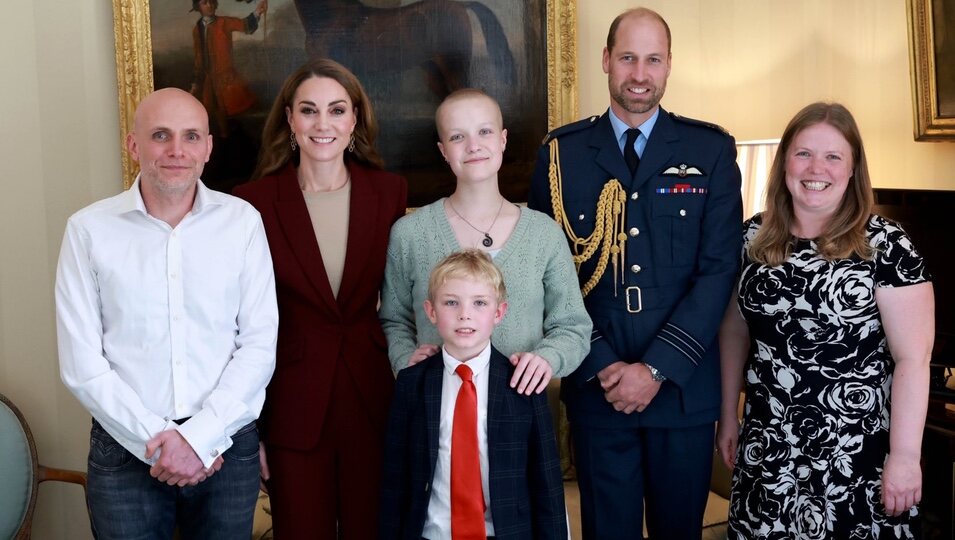 El Príncipe Guillermo y Kate Middleton con Liz Hatton y su familia en Windsor Castle