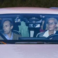 Alfonso Zurita y María Zurita camino a una cena con el Rey Juan Carlos en casa de Pedro Campos en Sanxenxo