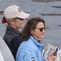 La Infanta Elena y Laurence Debray en las regatas de Sanxenxo